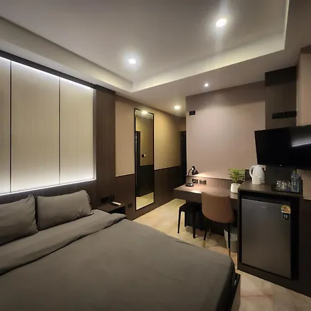 Max Residence Pattaya Exterior photo