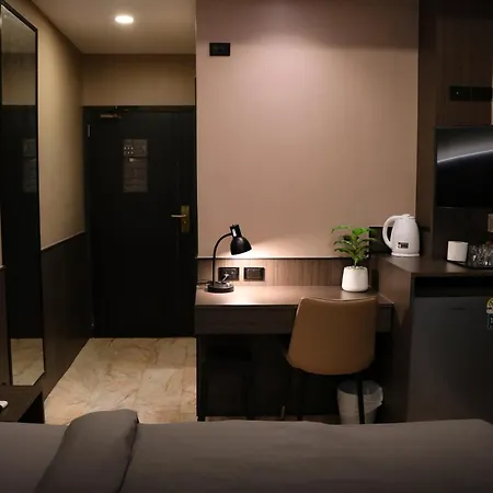 Max Residence Pattaya Exterior photo