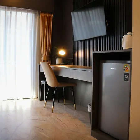 Max Residence Pattaya Exterior photo